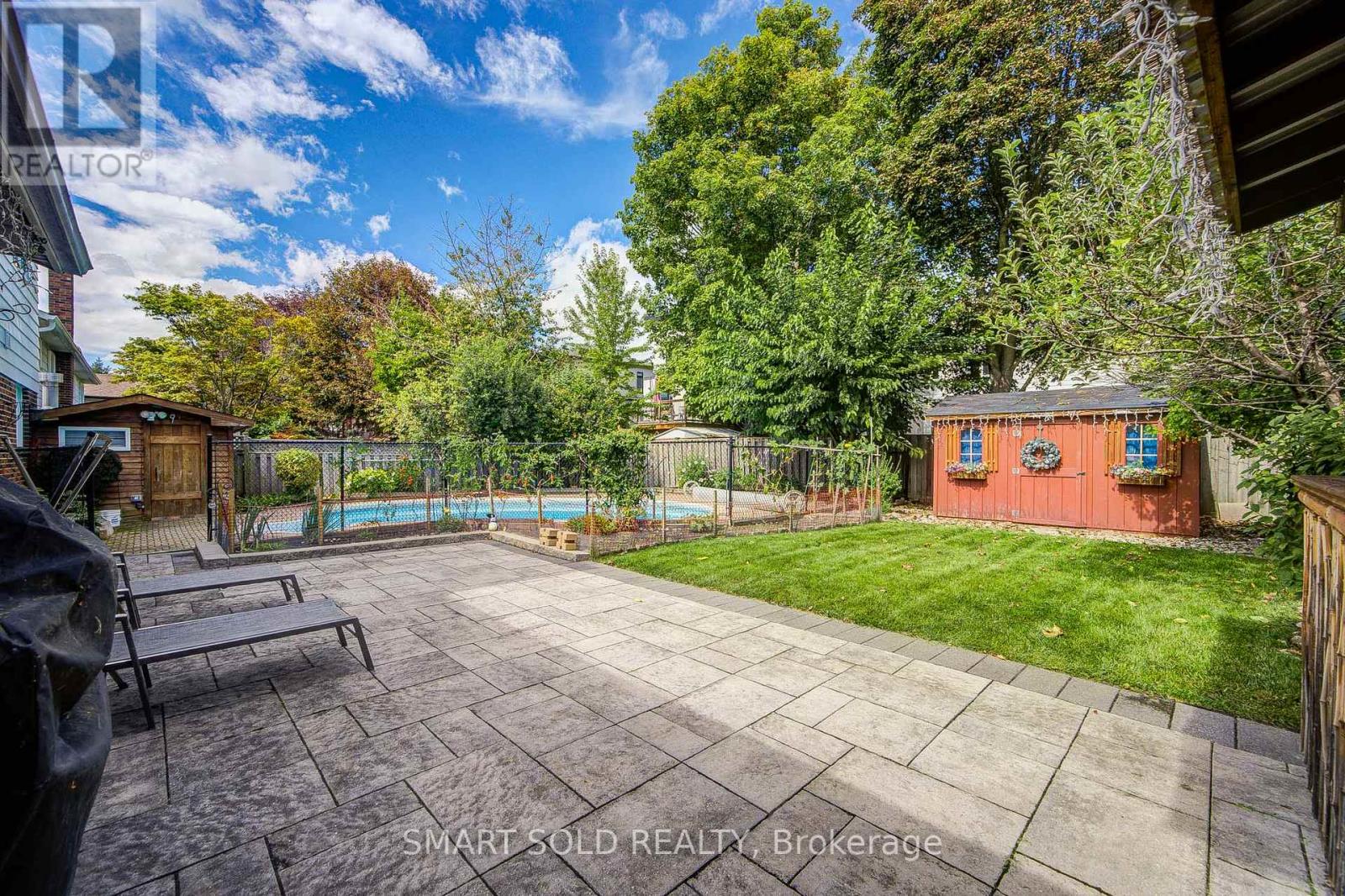 24 HAMILTON HALL DRIVE - 30