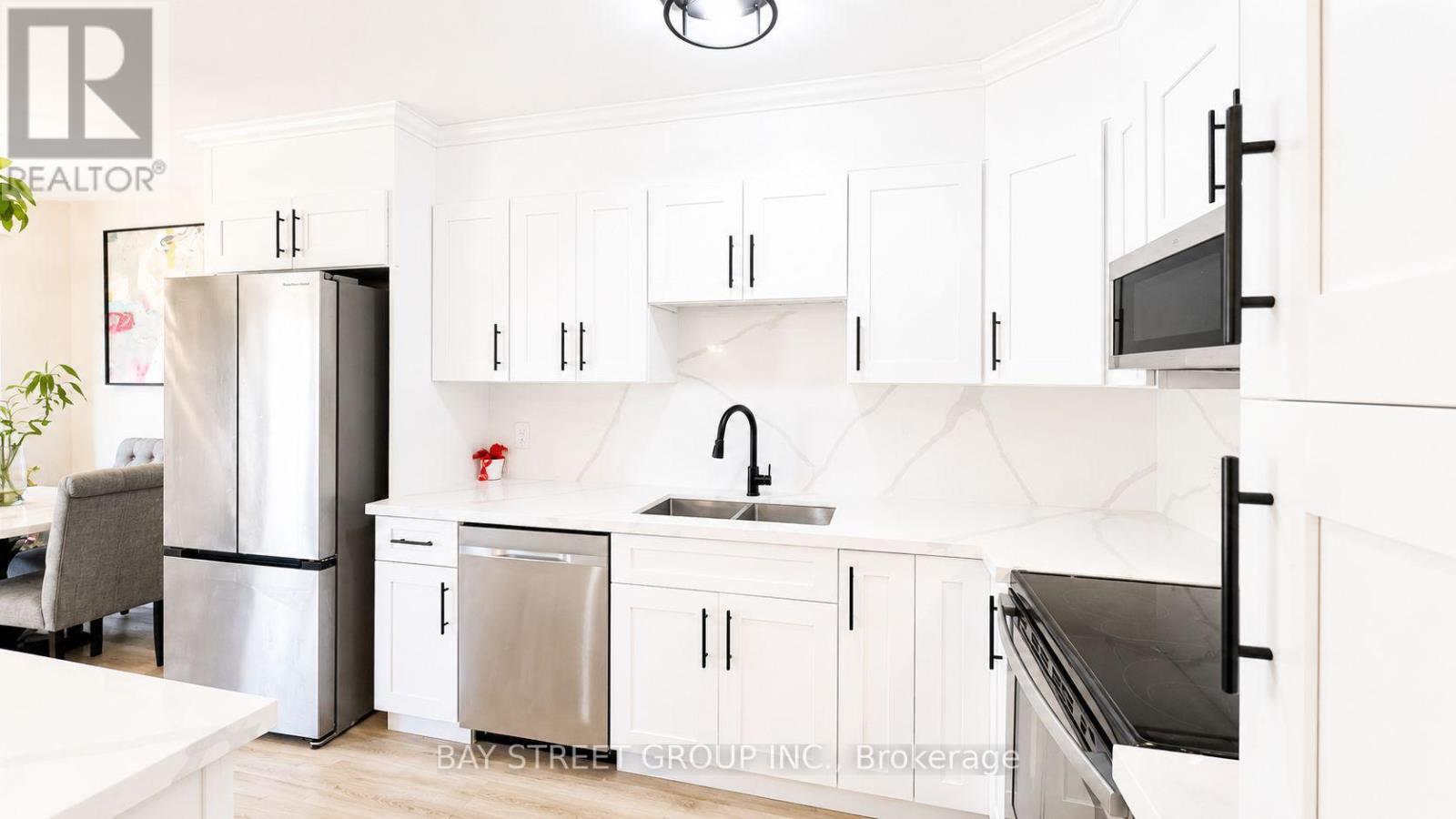 245 Browning Trail, Barrie photo 11