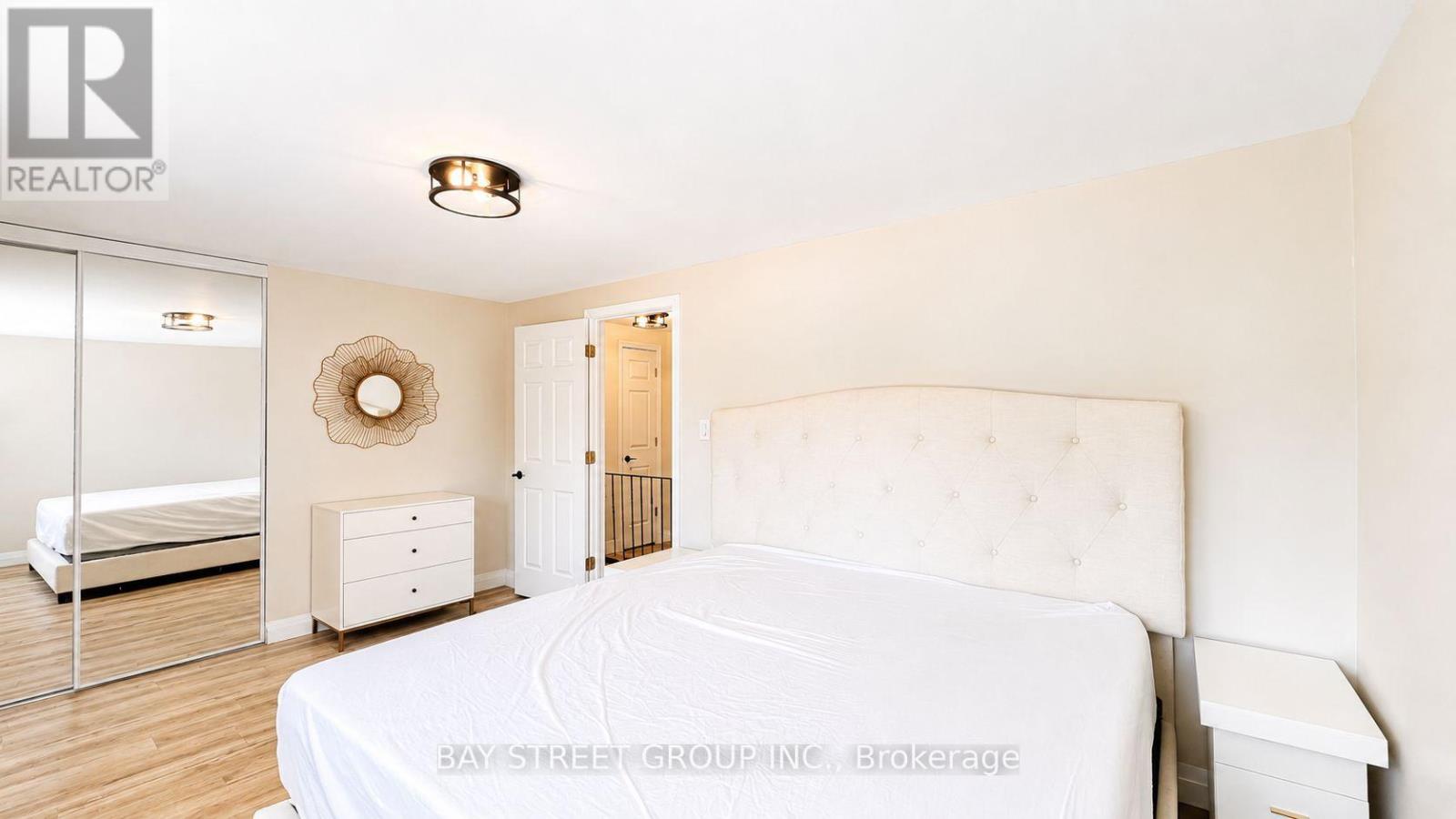 245 Browning Trail, Barrie photo 19