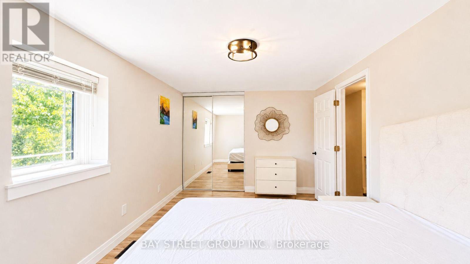 245 Browning Trail, Barrie photo 20