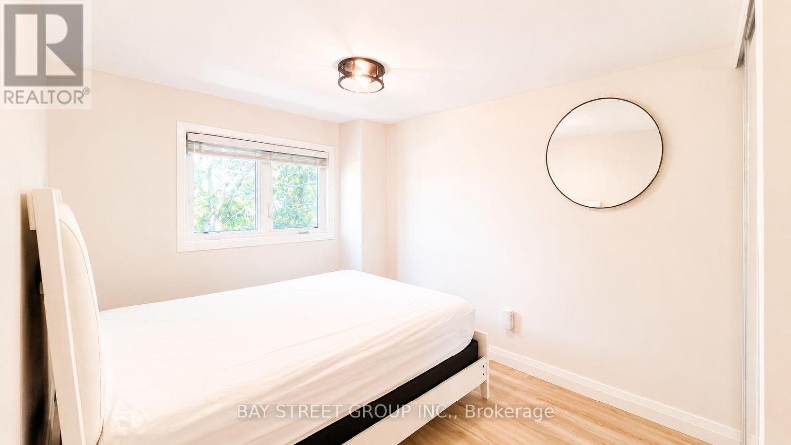 245 Browning Trail, Barrie photo 21