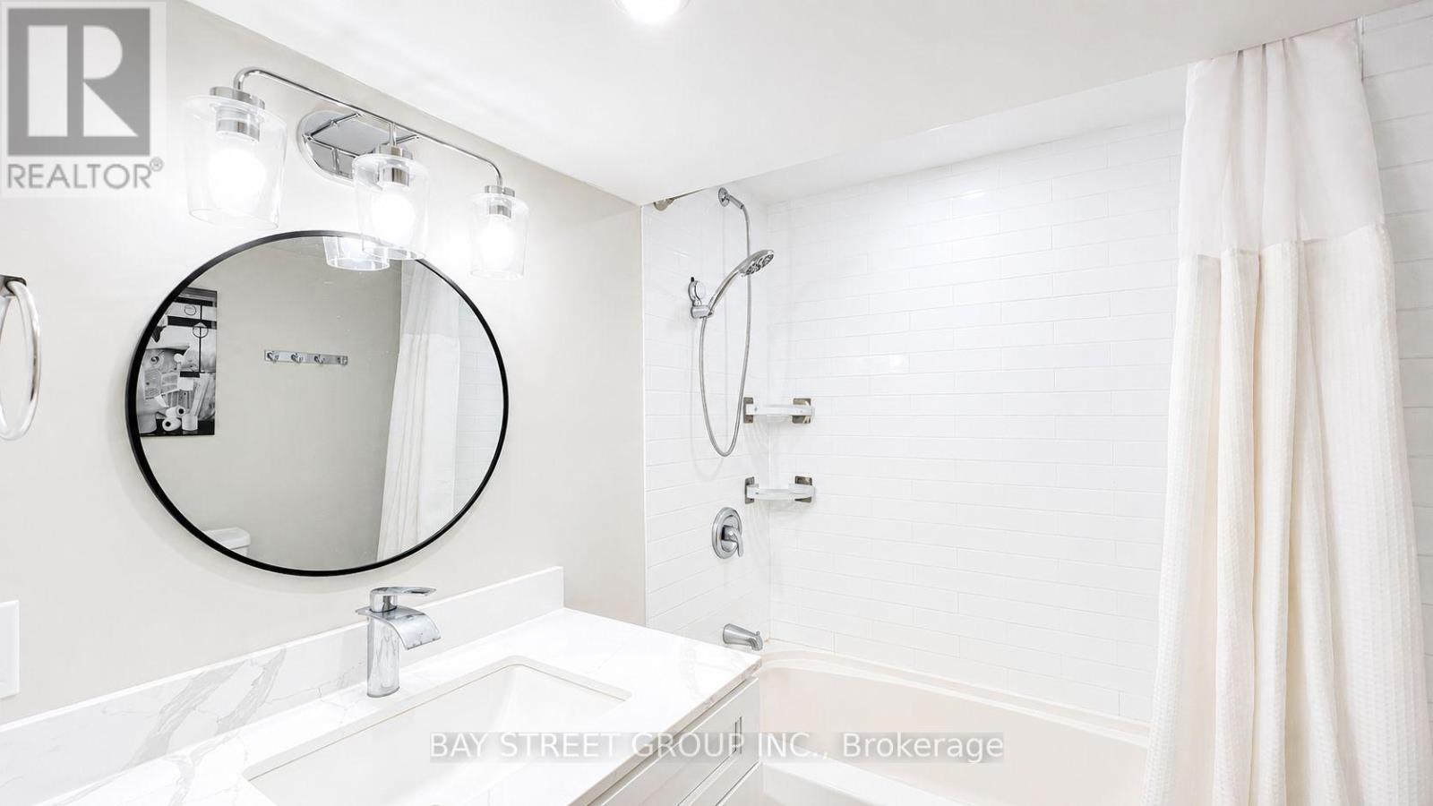 245 Browning Trail, Barrie photo 30