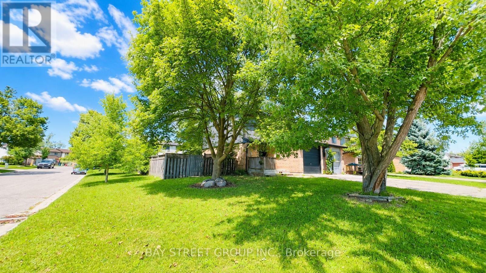 245 Browning Trail, Barrie photo 4