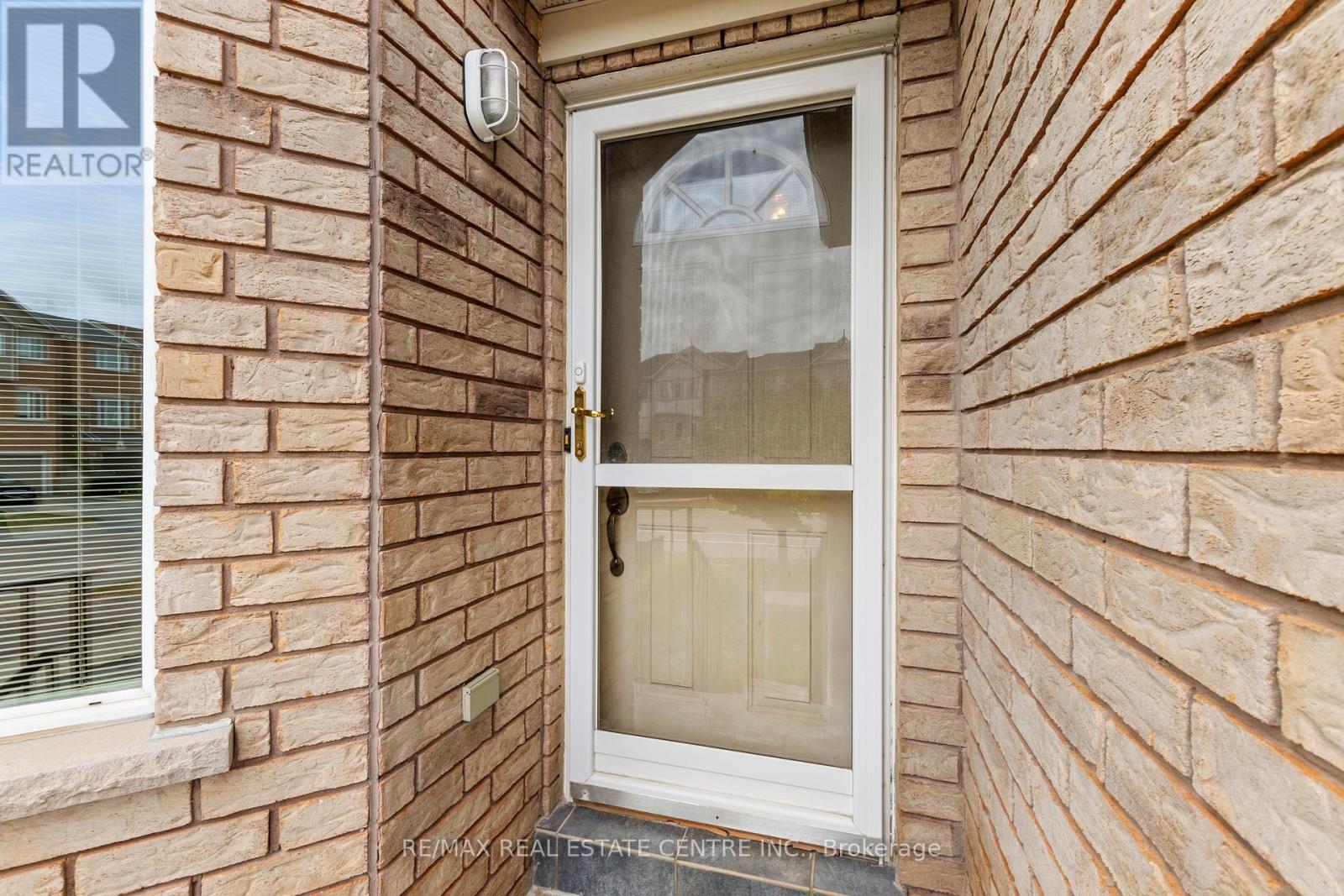 45 Atwood Avenue, Halton Hills, ON photo 3
