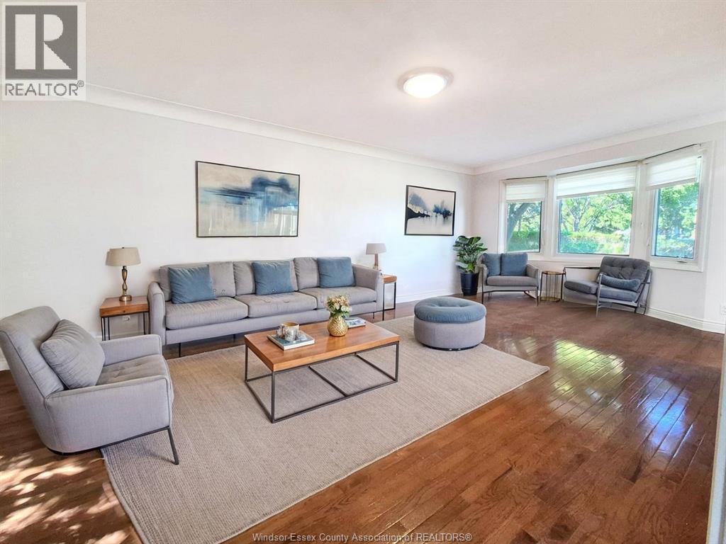 6711 Riverside Drive — photo 10