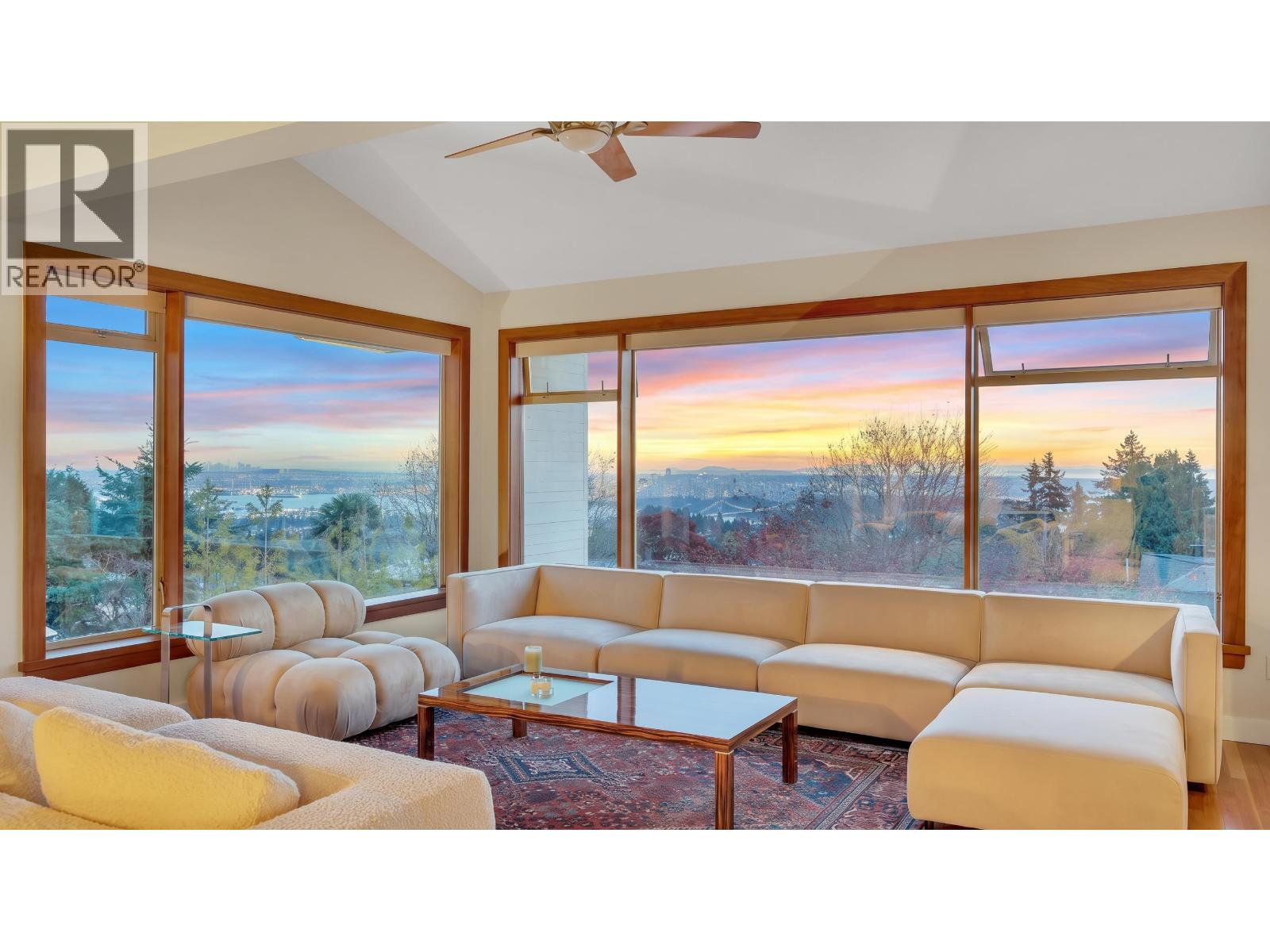 1035 KING GEORGES WAY, West Vancouver