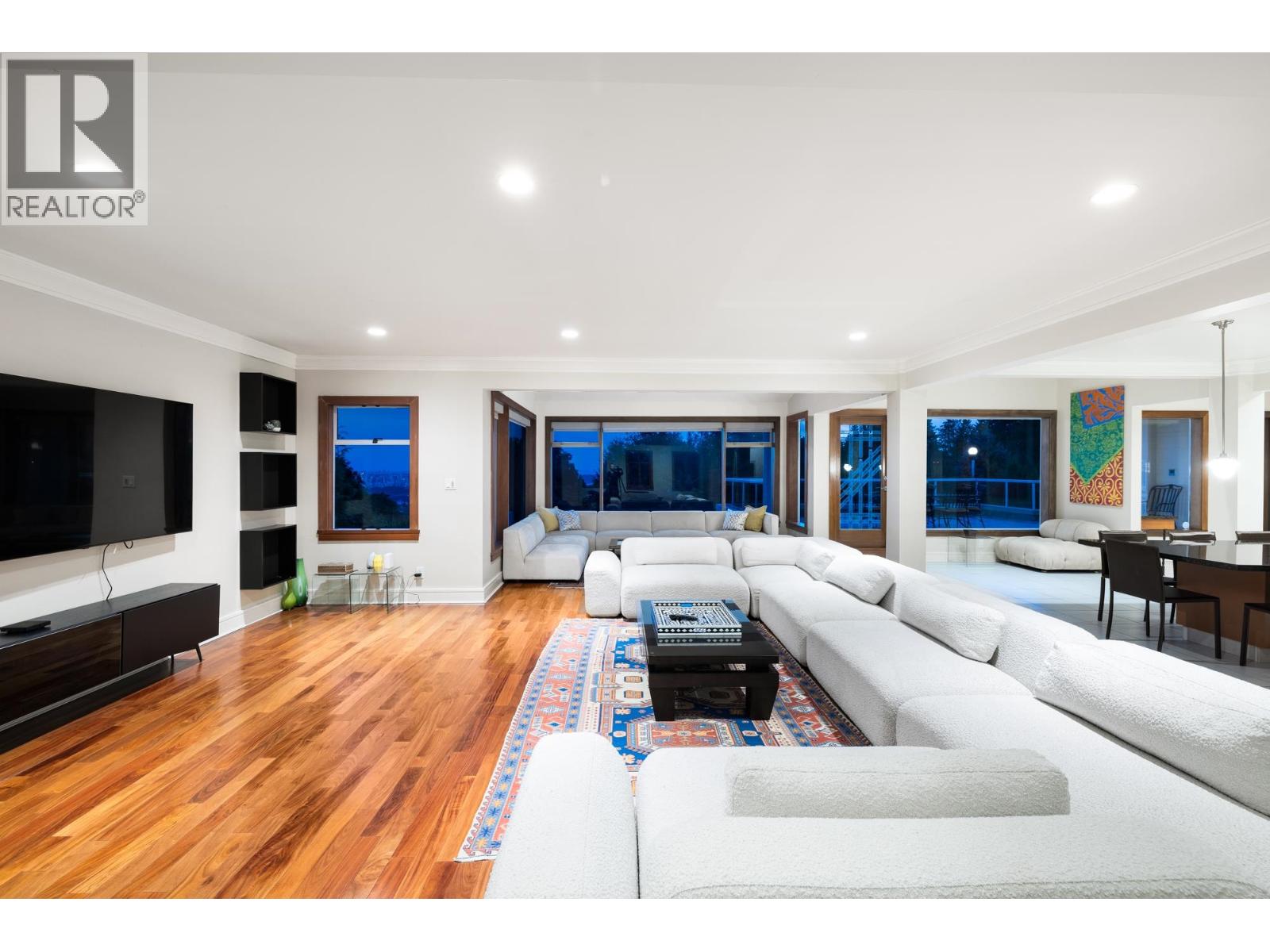 1035 KING GEORGES WAY, West Vancouver