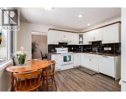 216 Cannington Place SW - photo 6