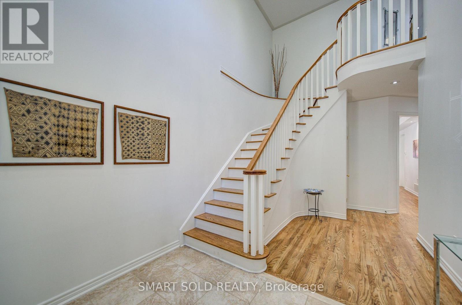 14 Giordano Way, Vaughan, ON photo 8