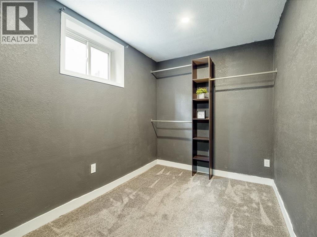 309 26 Street S - Image 34