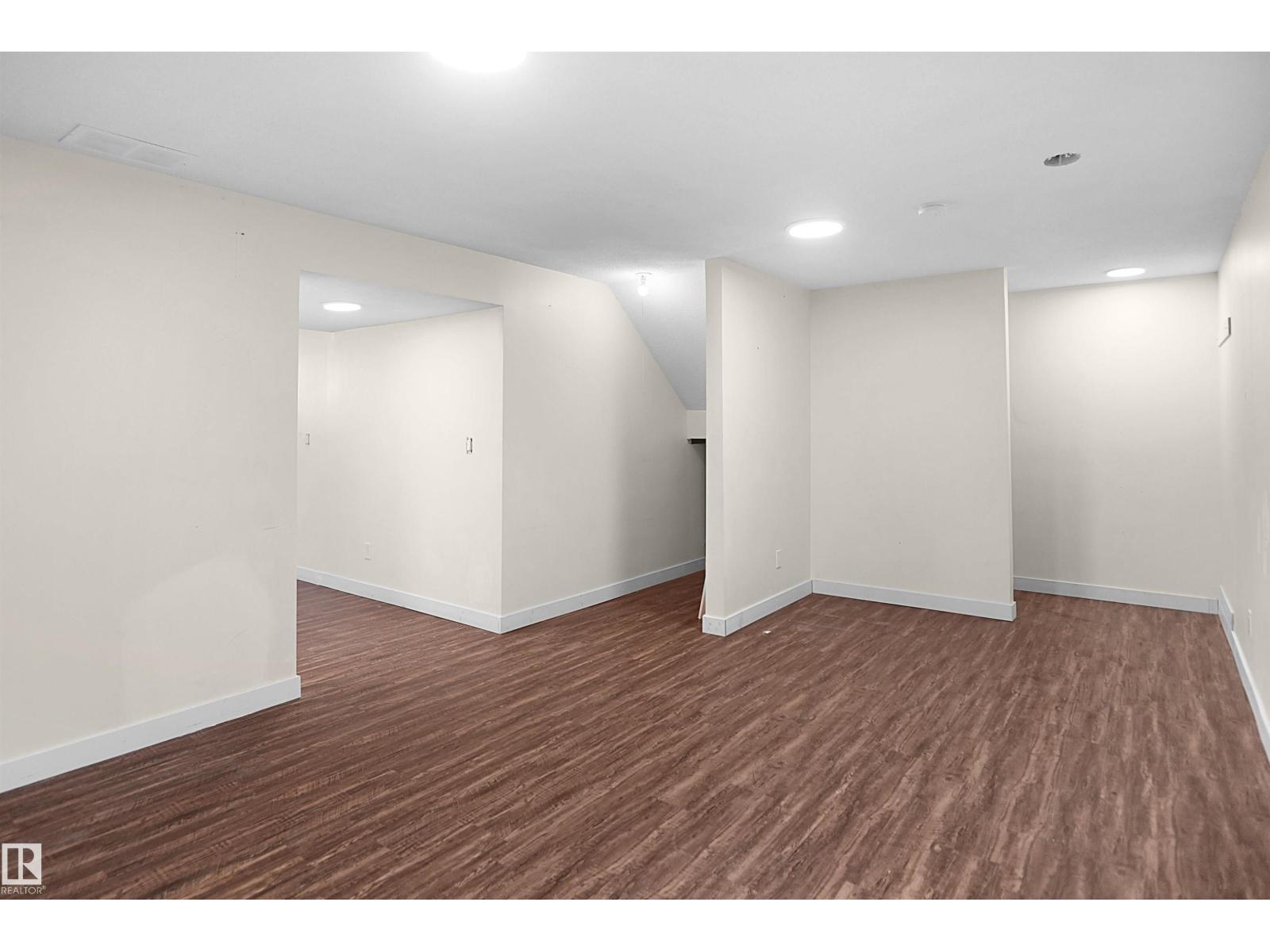 3863 170 AV NW - Image 39