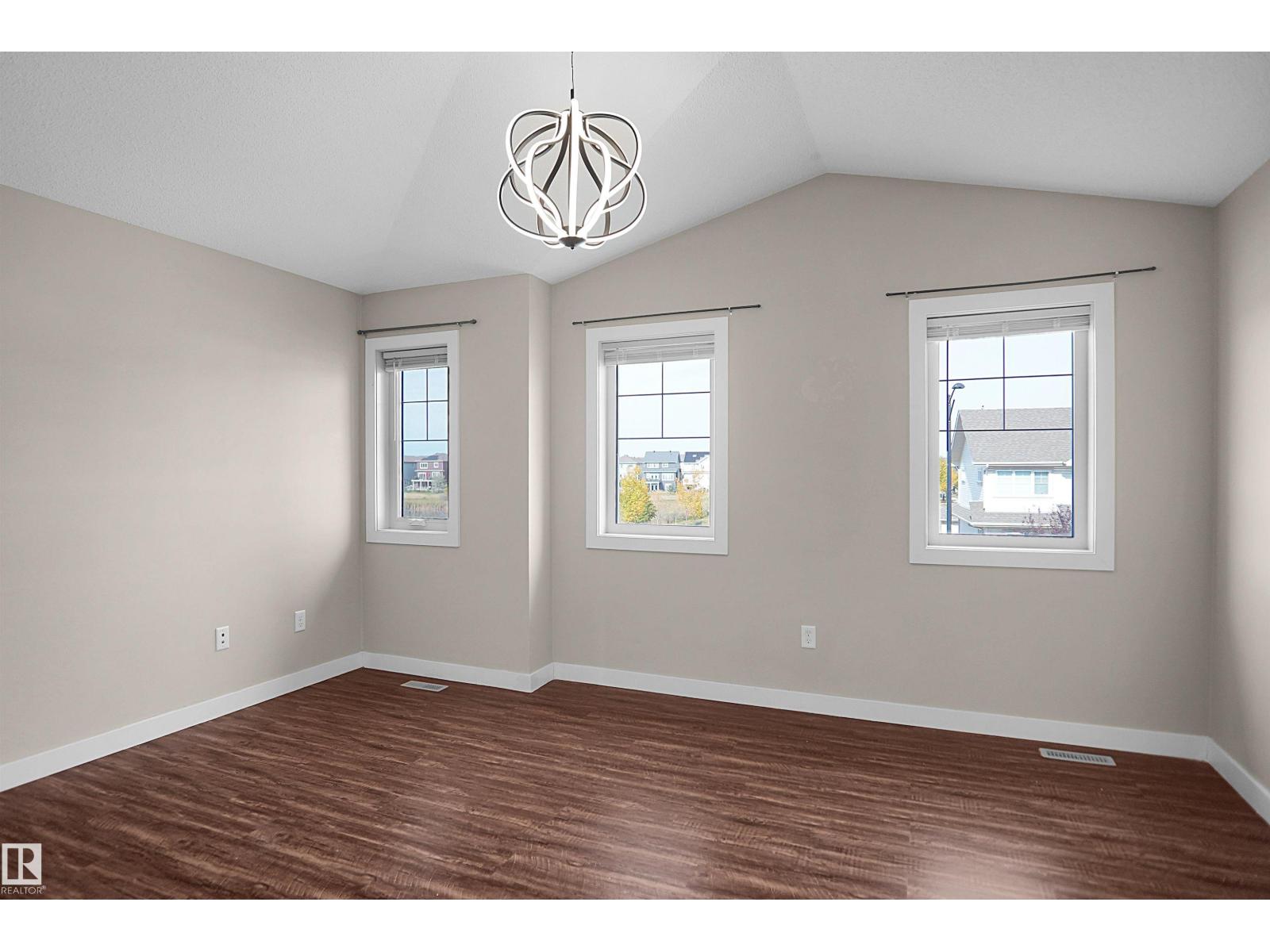 3863 170 AV NW - 25