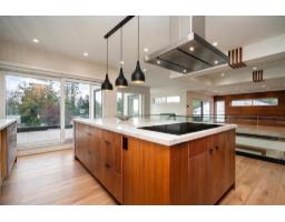 13821 Malabar Avenue, White Rock, BC V4B2X8 Photo 7