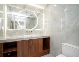 13821 Malabar Avenue, White Rock, BC V4B2X8 Photo 23