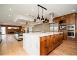 13821 Malabar Avenue, White Rock, BC V4B2X8 Photo 9
