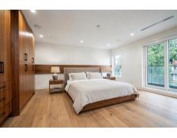 13821 Malabar Avenue, White Rock, BC V4B2X8 Photo 17
