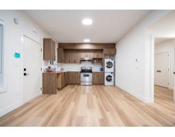 13821 Malabar Avenue, White Rock, BC V4B2X8 Photo 38