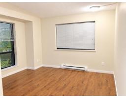 3f 10866 City Parkway, Surrey, BC V3T5W9 Photo 6