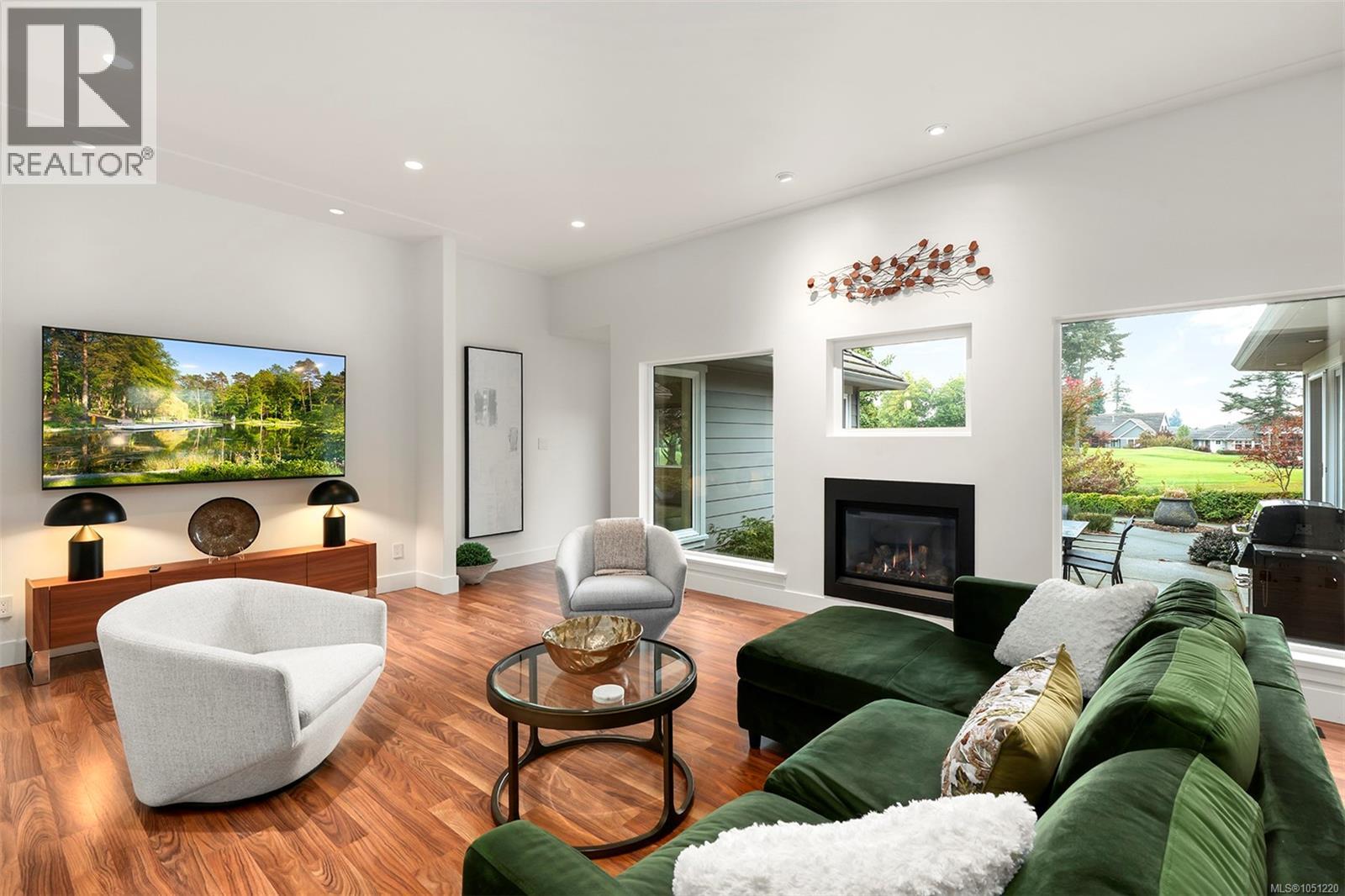 2859 ROYAL VISTA Way - 2