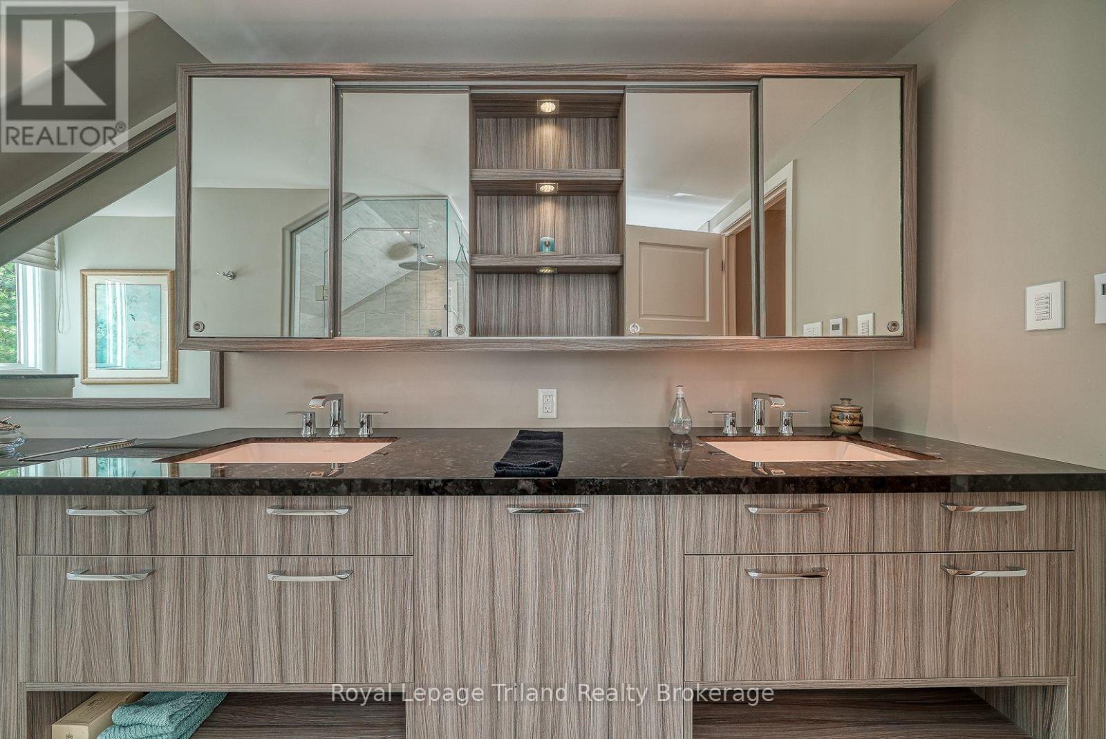 28 SEGAL DRIVE - 25