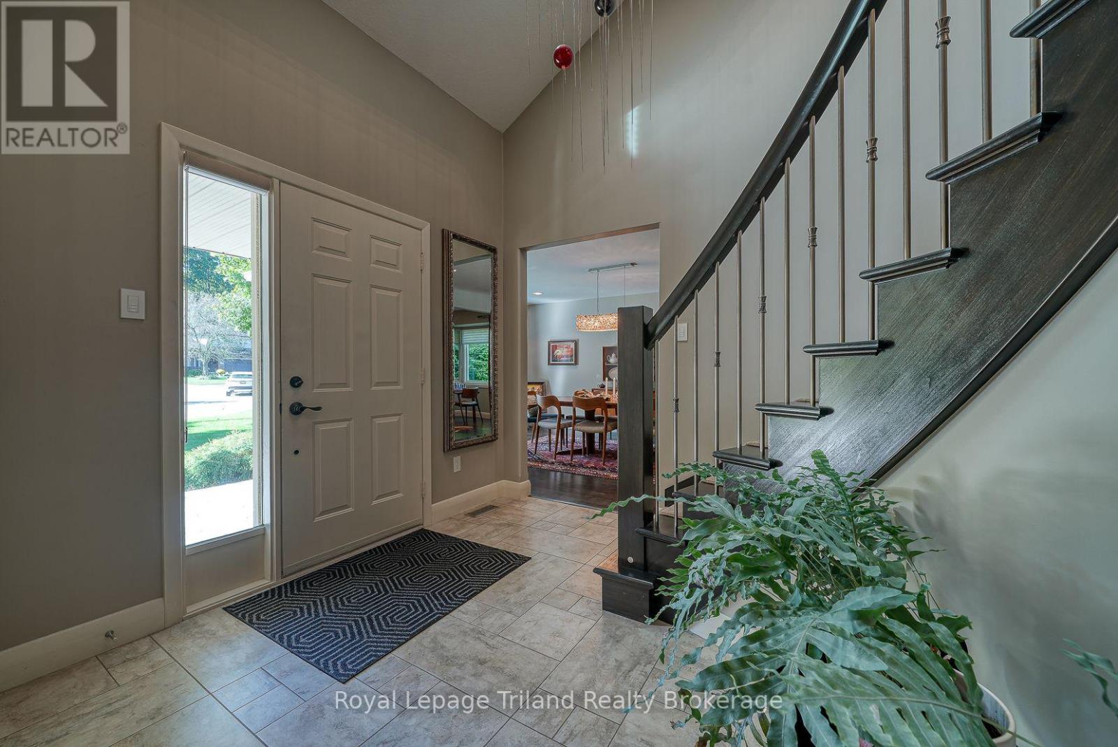28 SEGAL DRIVE, Tillsonburg — photo 3