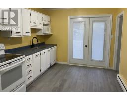 84 Lemarchant Street thumbnail 12