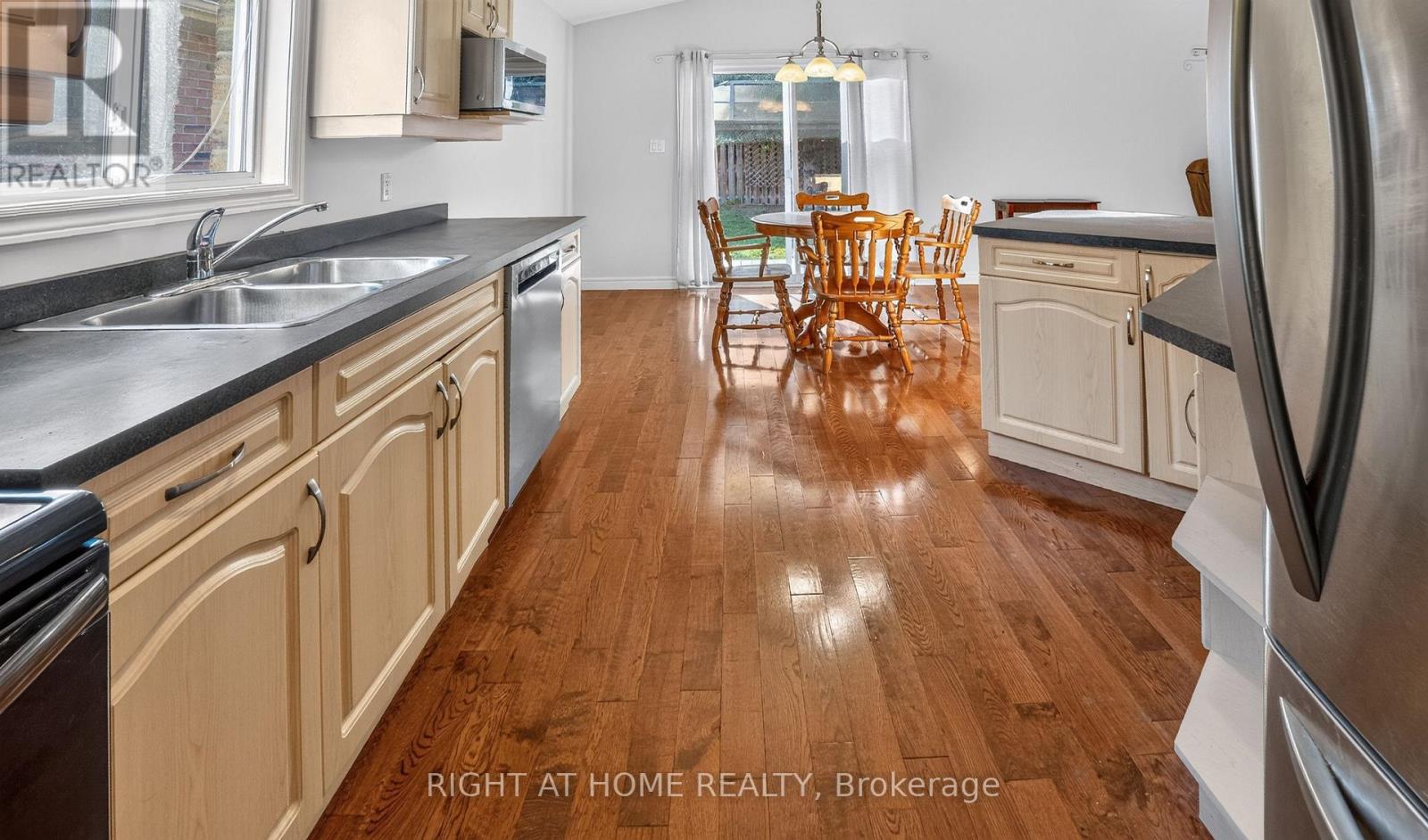 14 ORIOLE LANE - Image 9