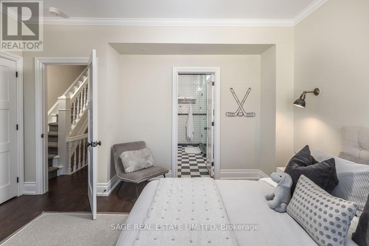 41 Chicora Avenue, Toronto, ON photo 23