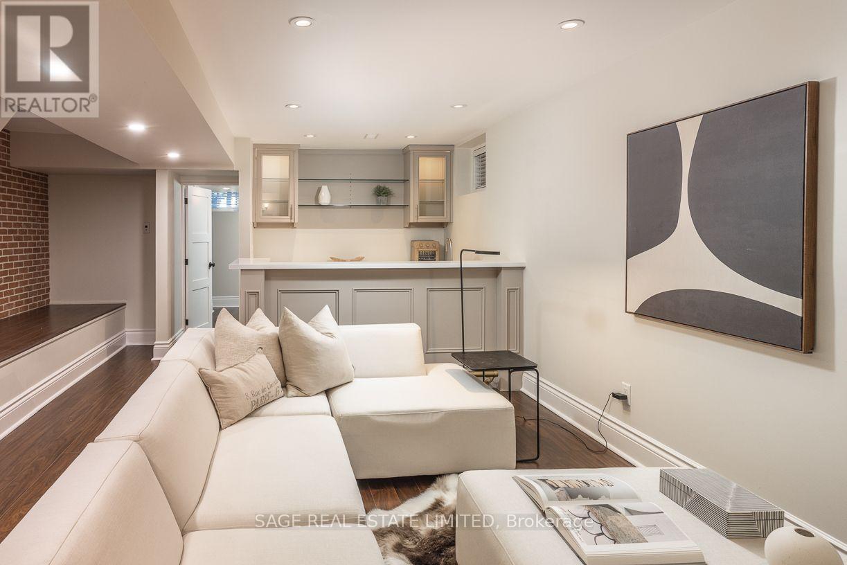 41 Chicora Avenue, Toronto, ON photo 34