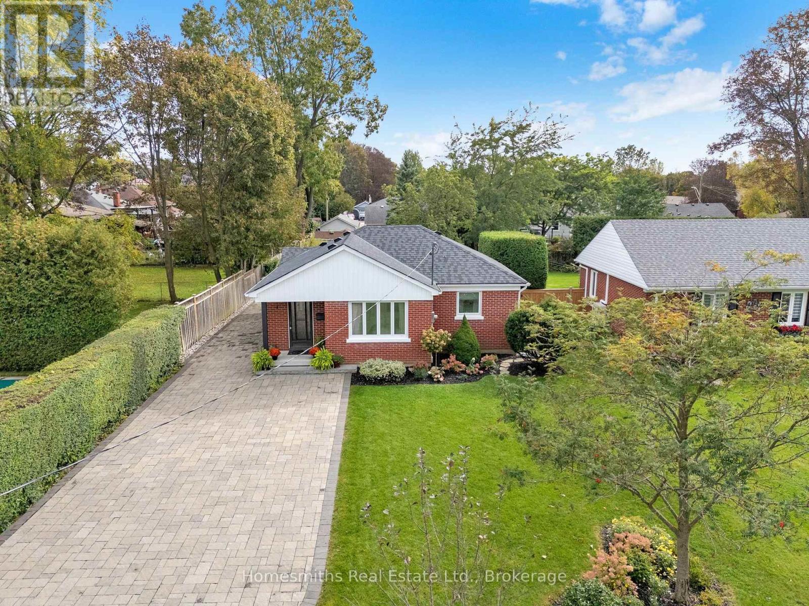 1 Edsall Avenue, Clarington, ON photo 2