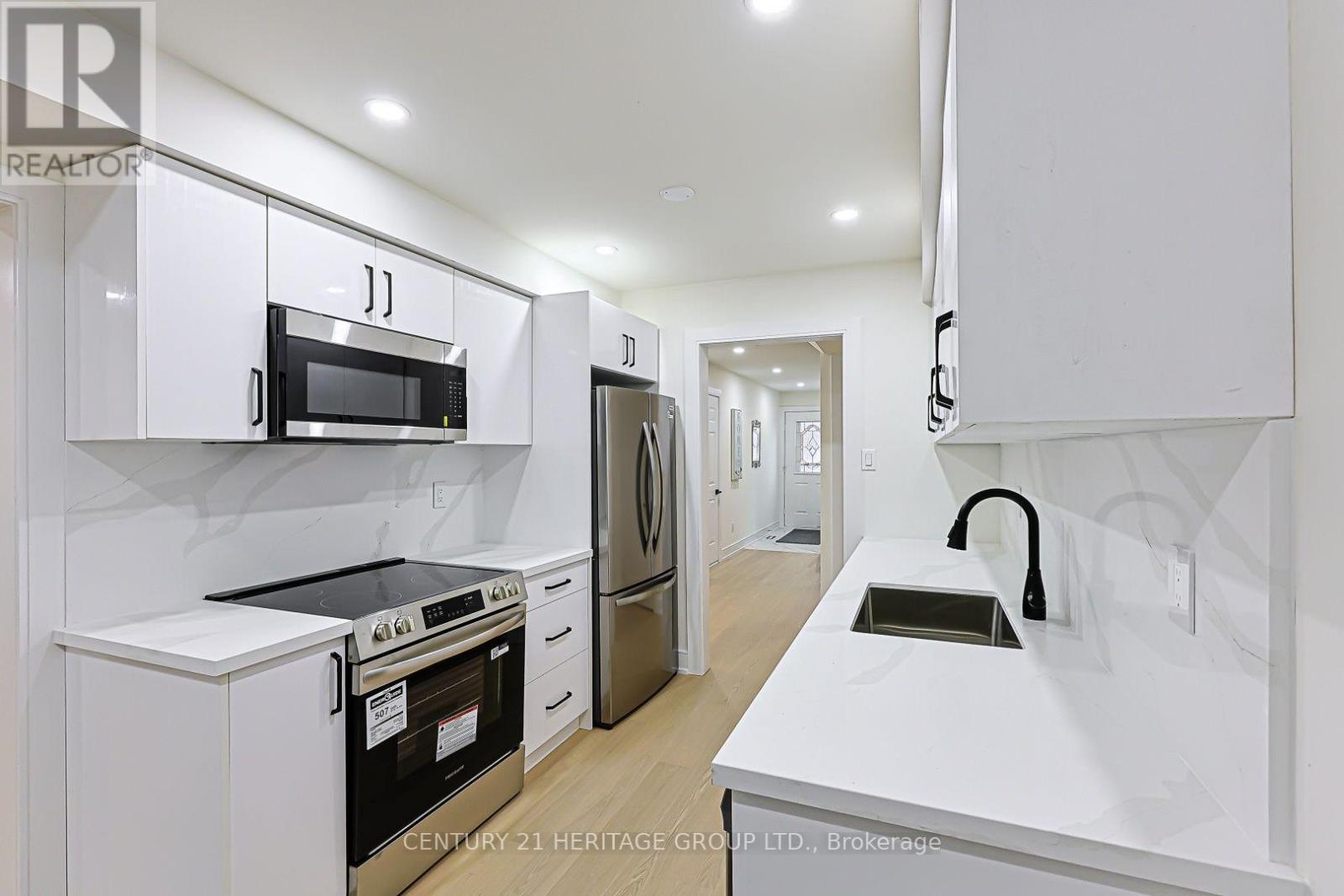 #9 766 CARADONNA CRESCENT - 12