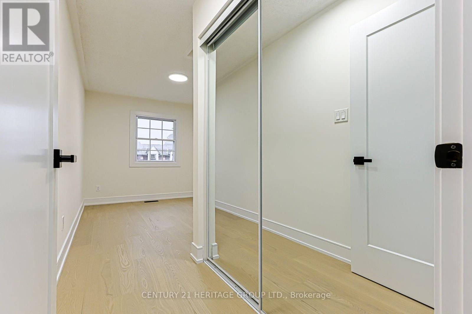 #9 766 CARADONNA CRESCENT - 28