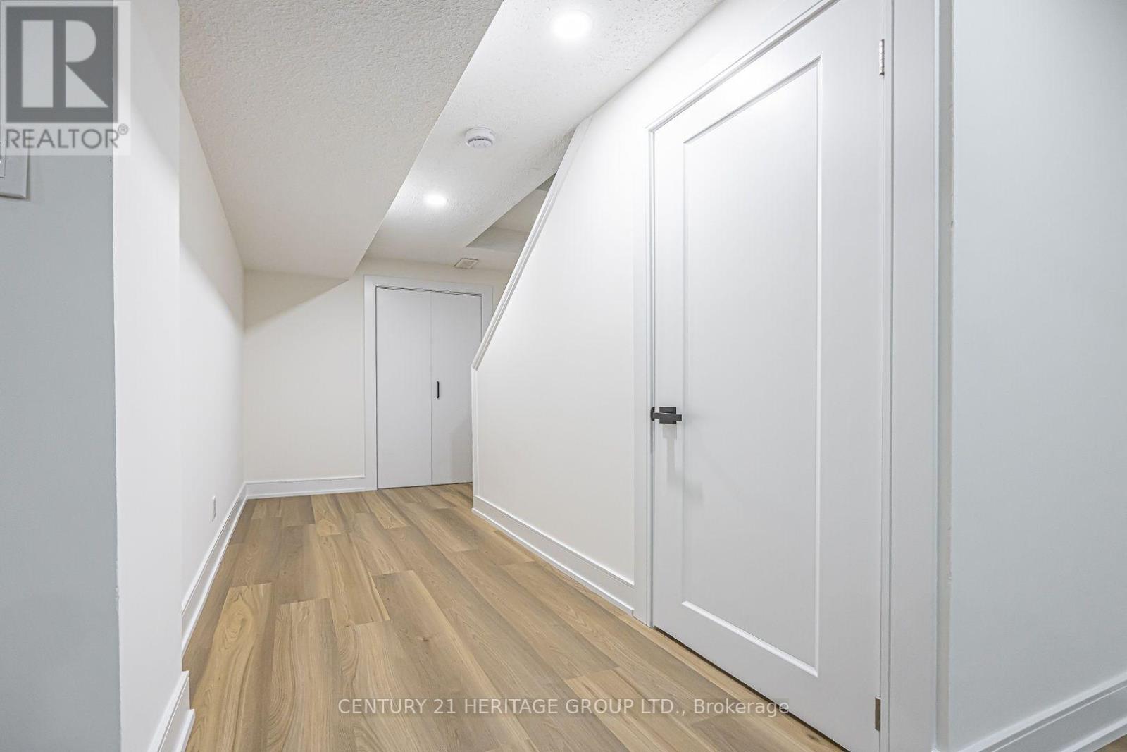 #9 766 CARADONNA CRESCENT - 34