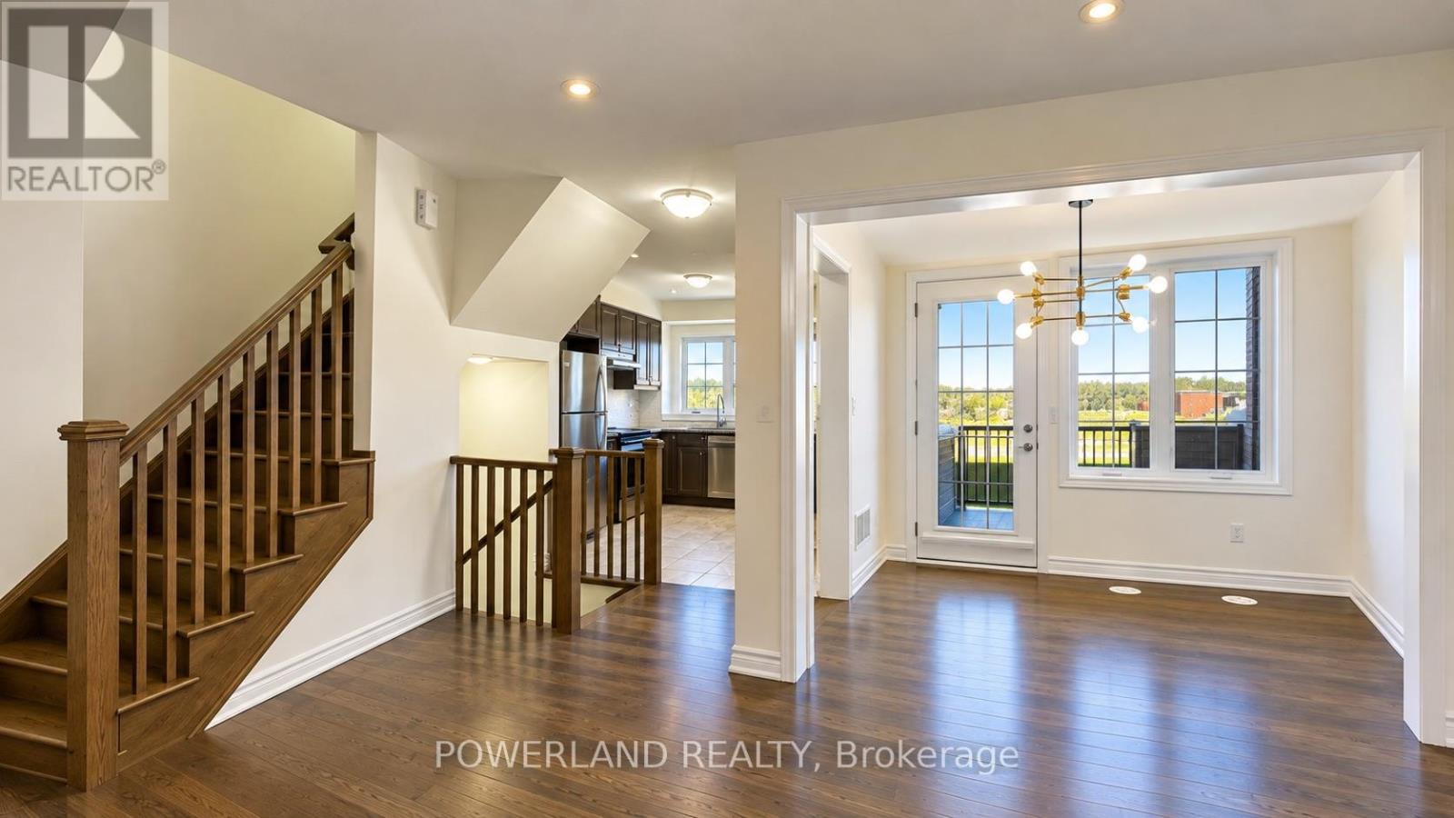 77 Mcalister Avenue, Richmond Hill, ON photo 13