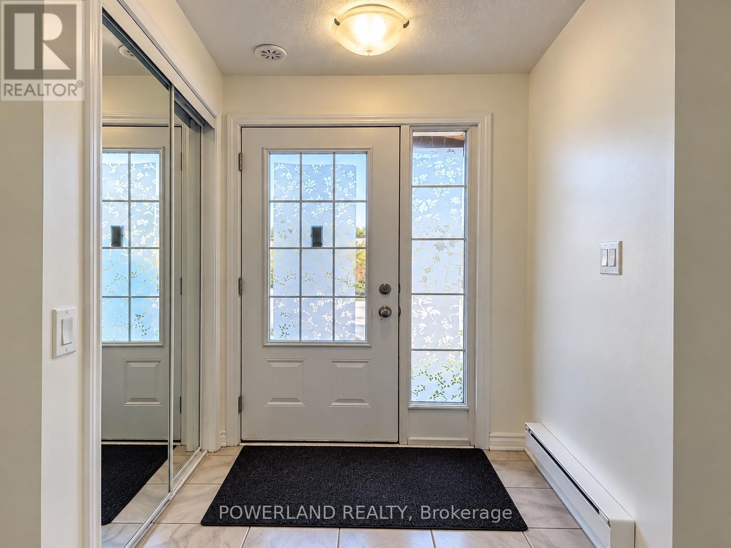 77 Mcalister Avenue, Richmond Hill, ON photo 4