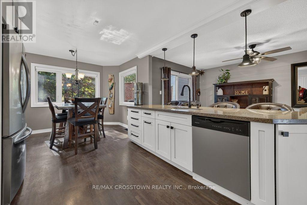 29 Brennan Avenue, Barrie, ON photo 10