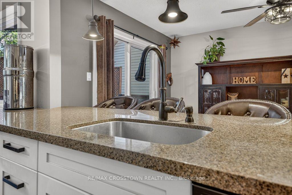 29 Brennan Avenue, Barrie, ON photo 11