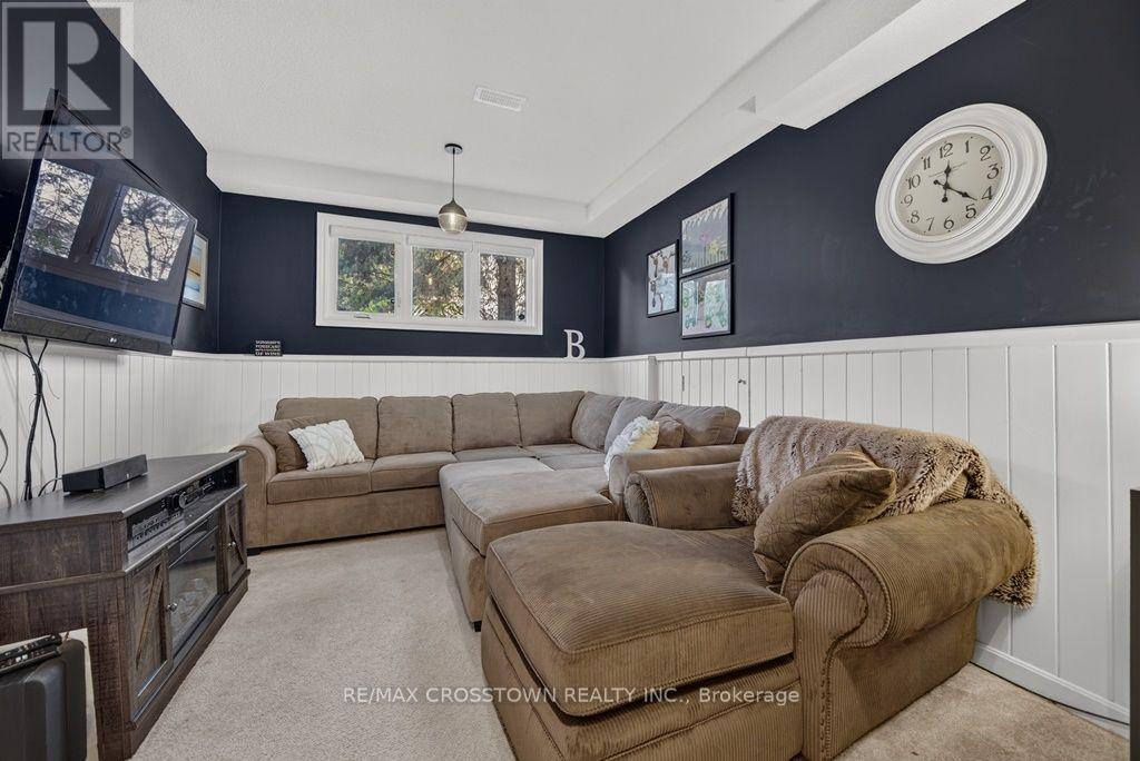 29 Brennan Avenue, Barrie, ON photo 24