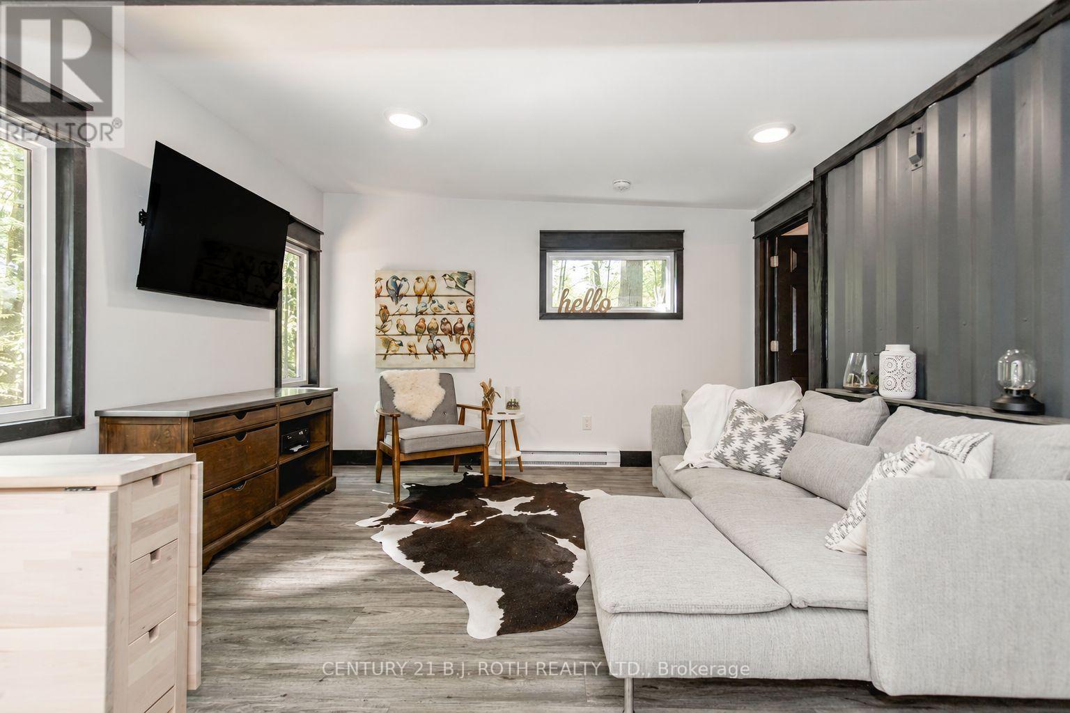 3274 Liah Lane — photo 35