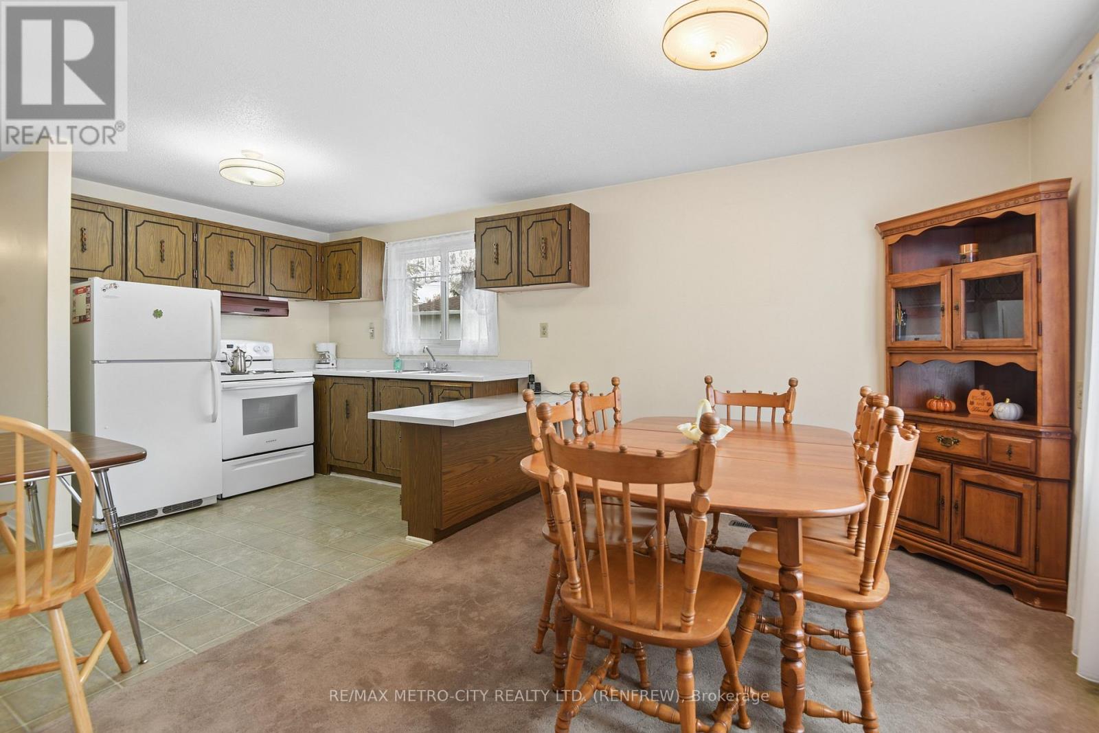 583 KING STREET - 12