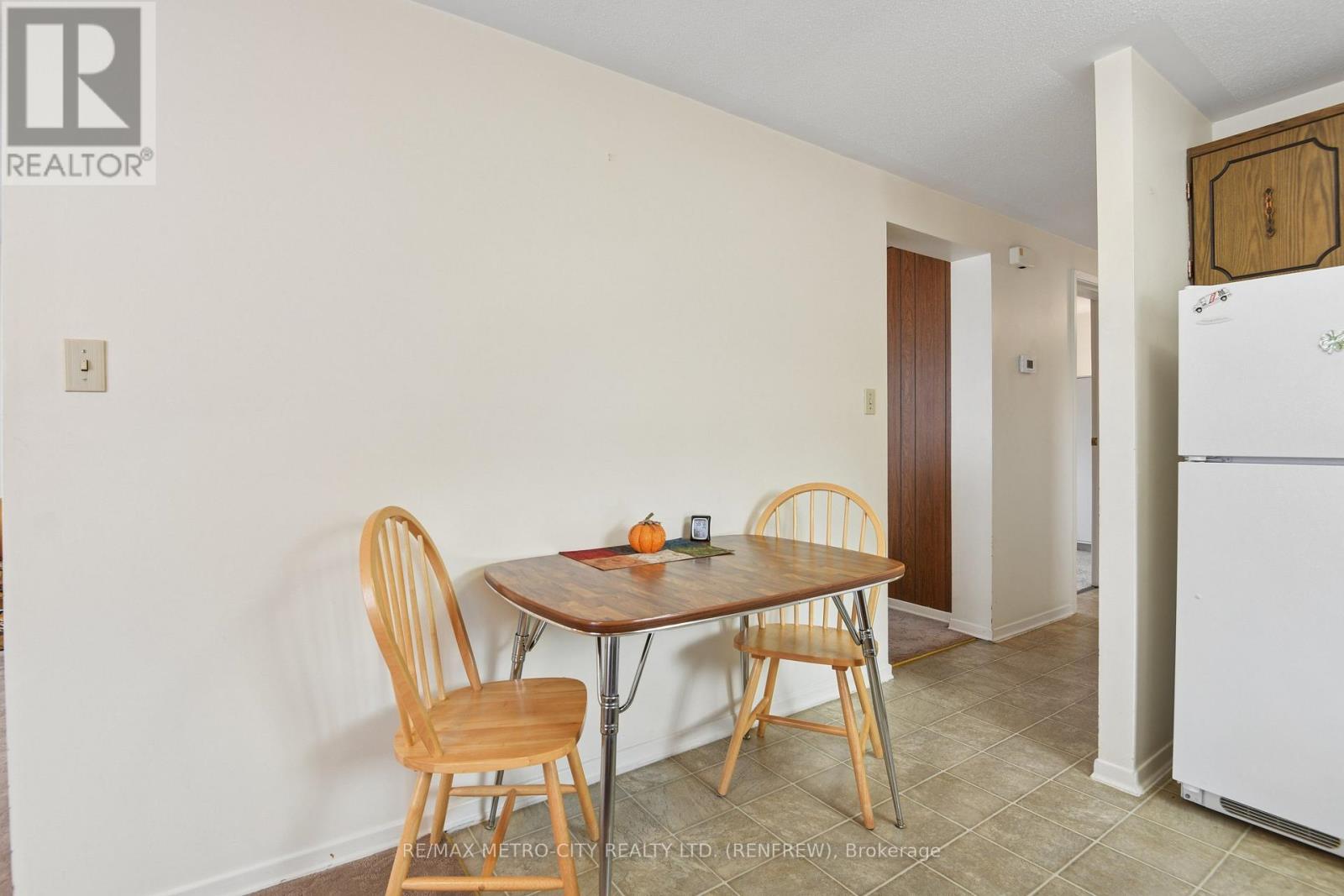 583 KING STREET - Image 14