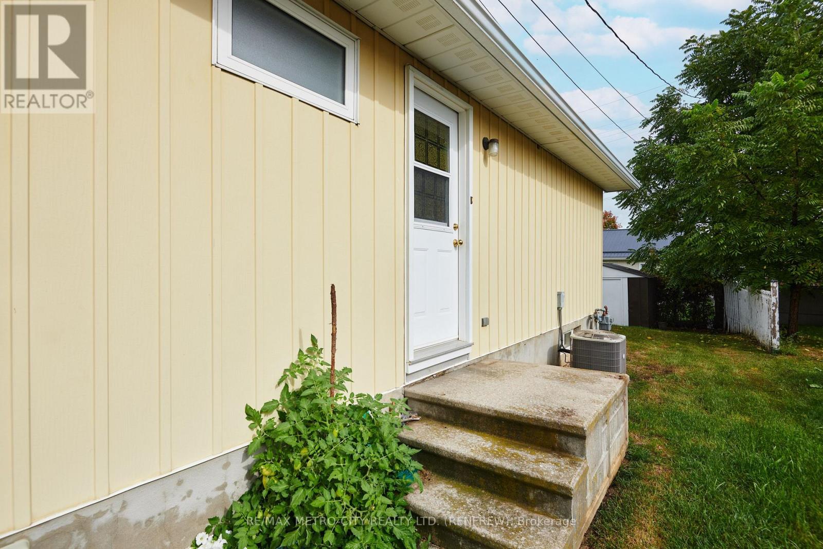 583 KING STREET - 34