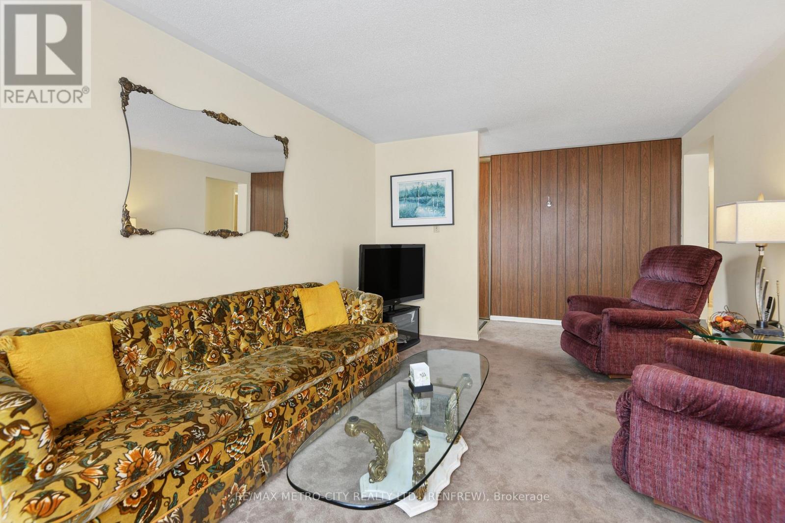 583 KING STREET - 9