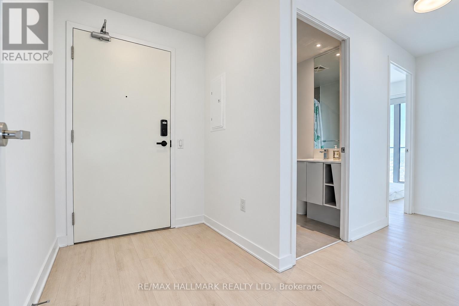 3900 Confederation Parkway — photo 27