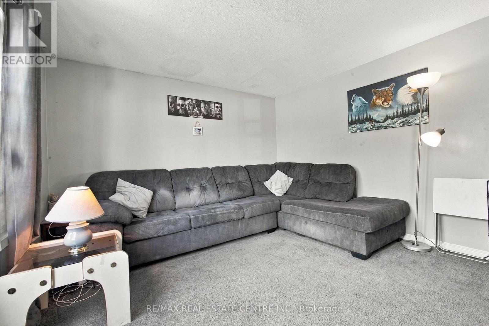 135 Cedarhill Crescent, Kitchener, ON photo 7