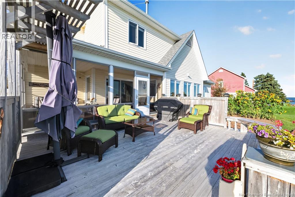 3 Helene Road - 38