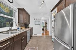 454 Montague Avenue, Winnipeg, MB R3L1T7 Photo 14