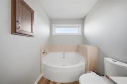 37 Hughes Crescent, Winnipeg, MB R3Y2B6 Photo 46