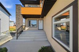 Loft - 37 Hughes Crescent, Winnipeg, MB R3Y2B6 Photo 6