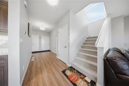Bedroom - 37 Hughes Crescent, Winnipeg, MB R3Y2B6 Photo 9